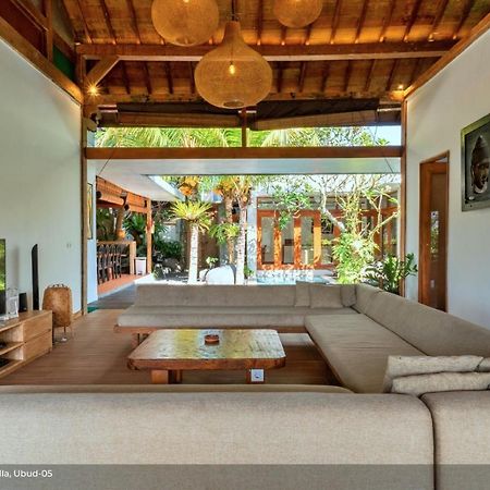 Jixiang Hotel Ubud Buitenkant foto